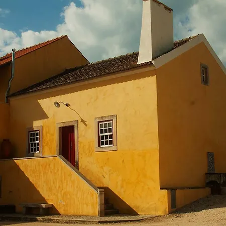 Quinta Dos Capuchos Casa Velha Holiday home Alcobaca
